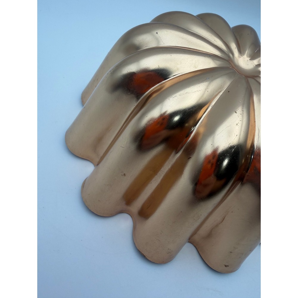 Vintage Copper Aluminum Fluted Scalloped Cake Gelatin Mold 3.5 Cup Wall Decor - Picture 6 of 12